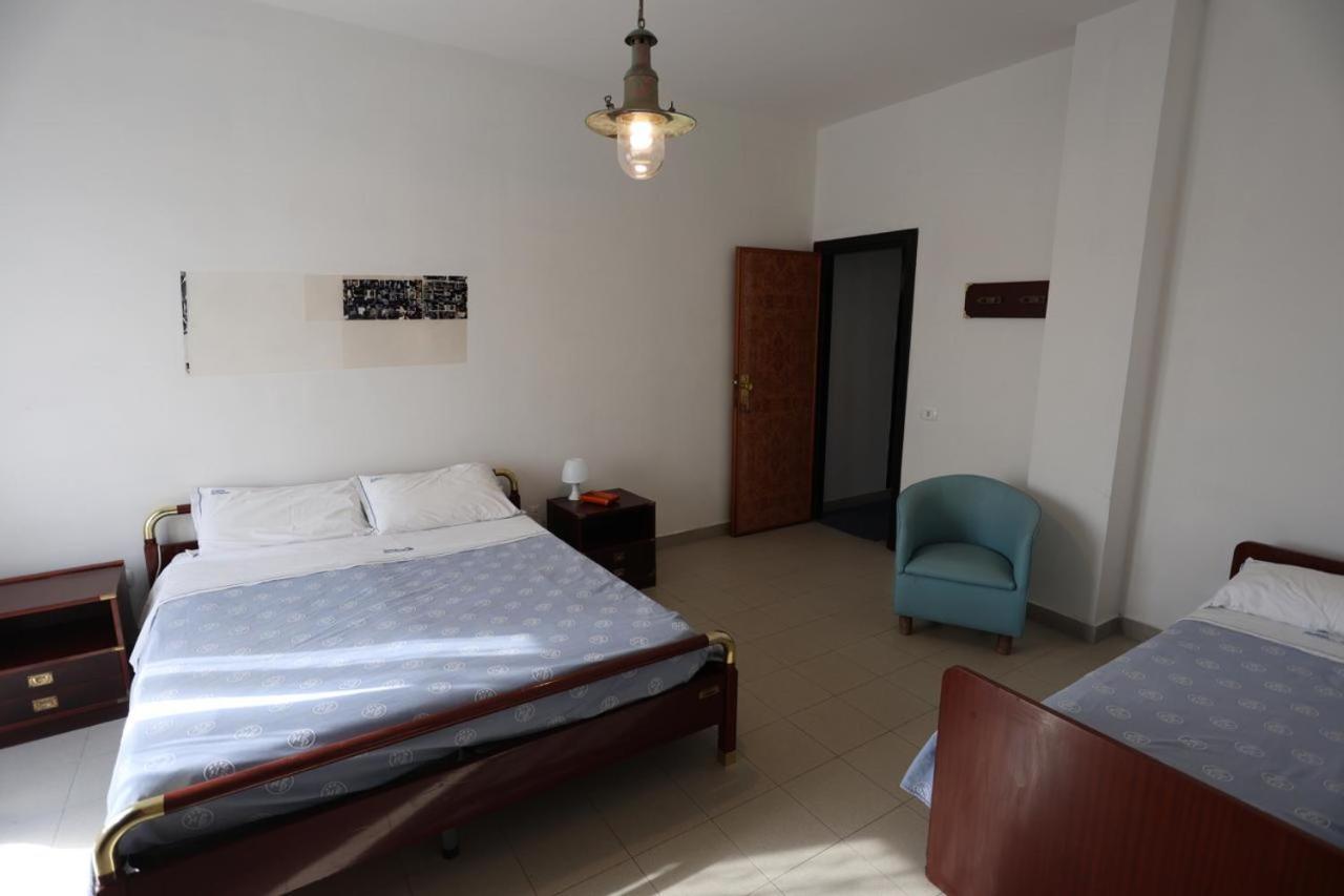 Hotel Barracuda Varcaturo Kültér fotó
