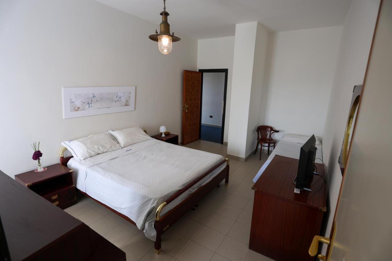 Hotel Barracuda Varcaturo Kültér fotó